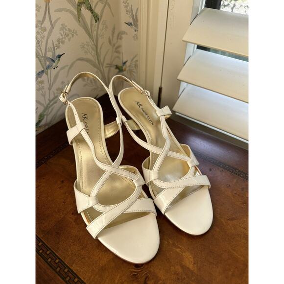 Anne Klein Strappy White Sandal Sling Back Size 9 - Picture 1 of 7